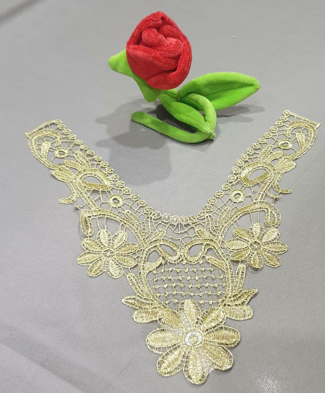 EMBROIDERY NECKS (EY-11010)